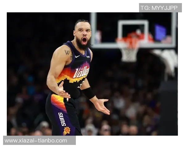 布克单骑难救主全场最高32分难阻对手逆袭第三节独得19分表现耀眼